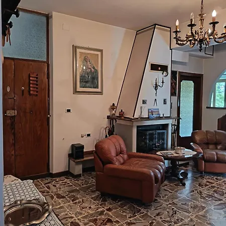 La Casa Dei Nonni - Margherita شقة تالياكوتسو
